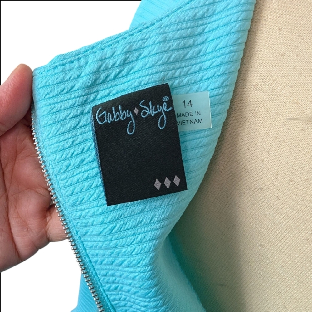 Consigned - Like New - Gabby Skye Aqua Textured Dress - Picture 6 of 6